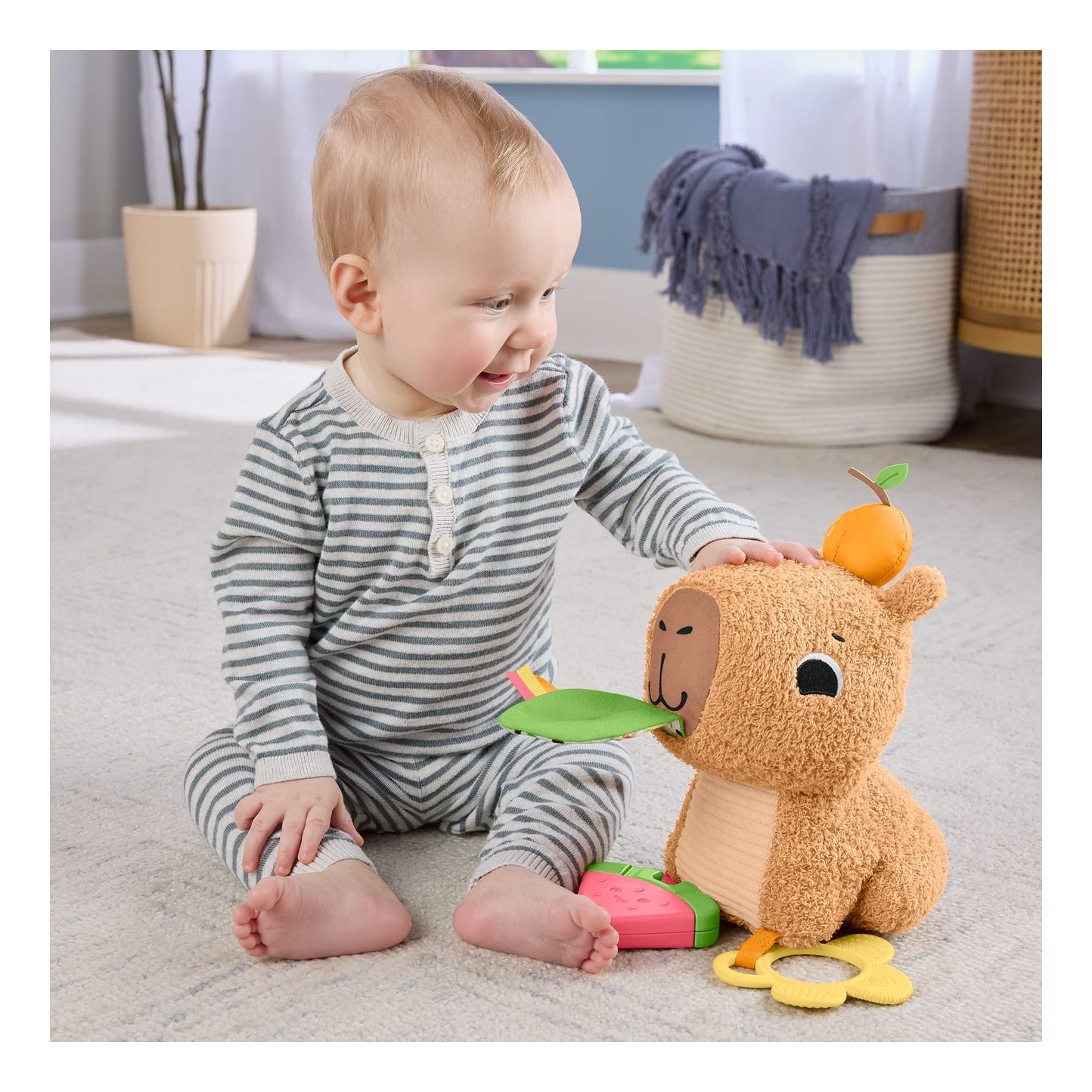 * Fisher Price Sensimals Snuggly Snacky Capy