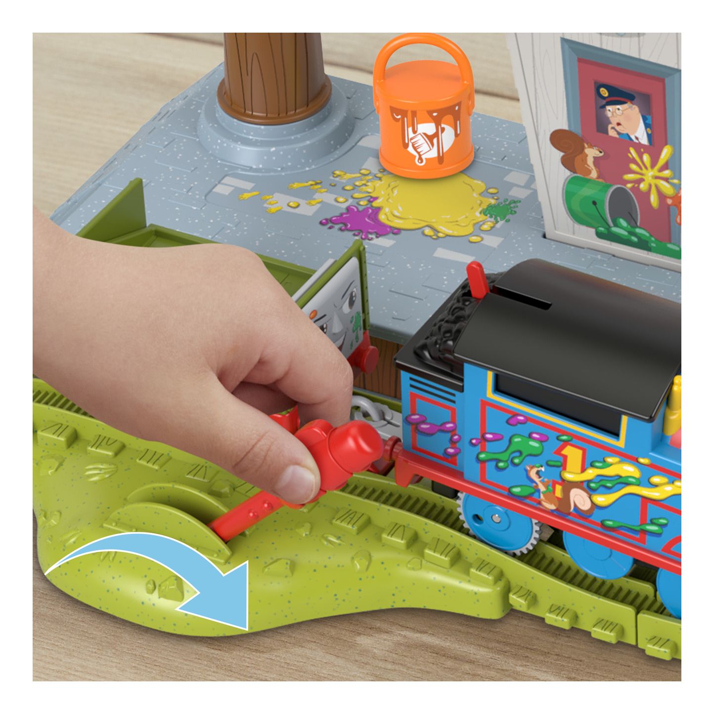 Thomas Topsy Turvy Paint Delivery Set