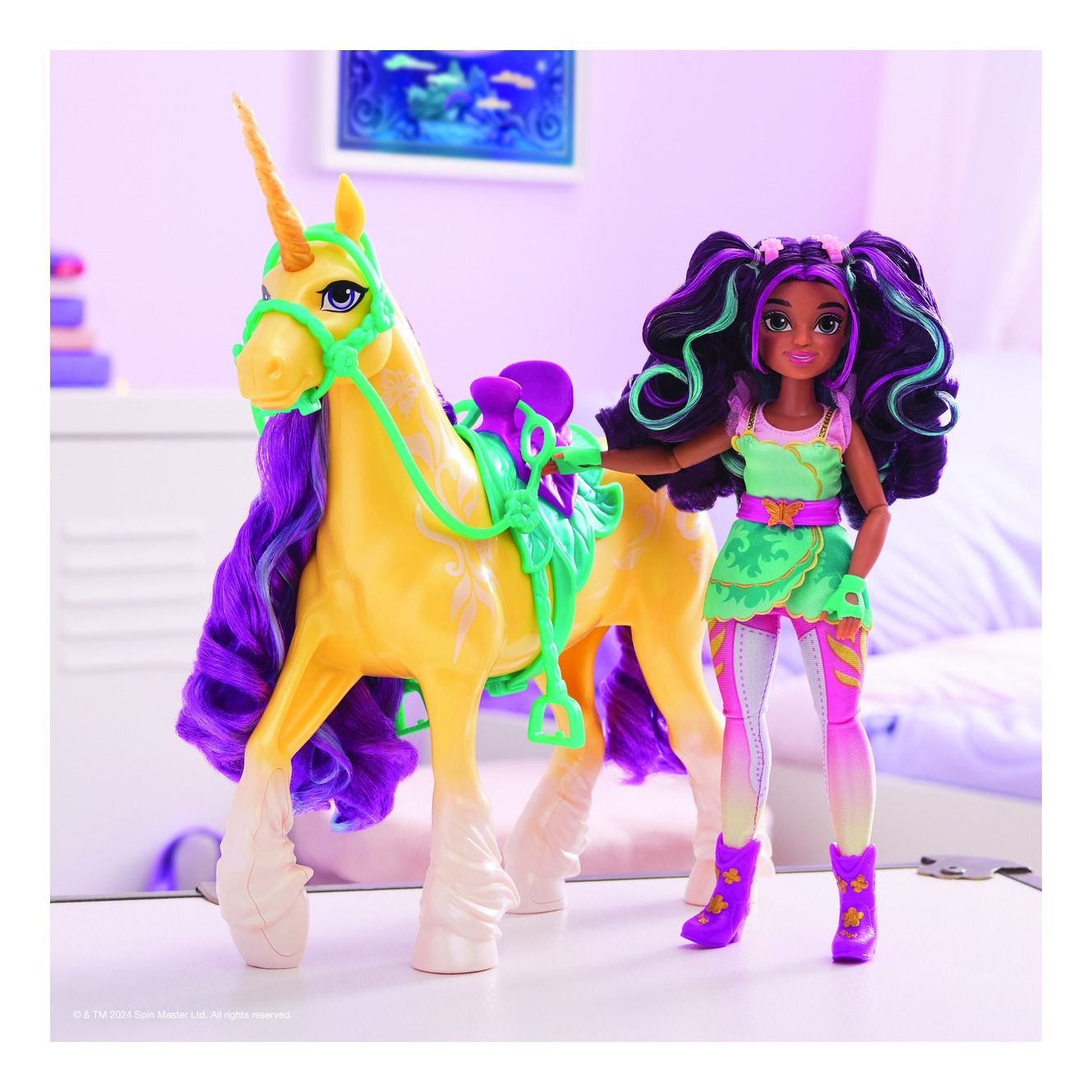 Unicorn Academy Fashion Doll Ava